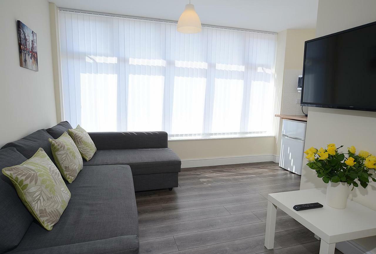 Twelve Apartments แบล็คพูล ภายนอก รูปภาพ